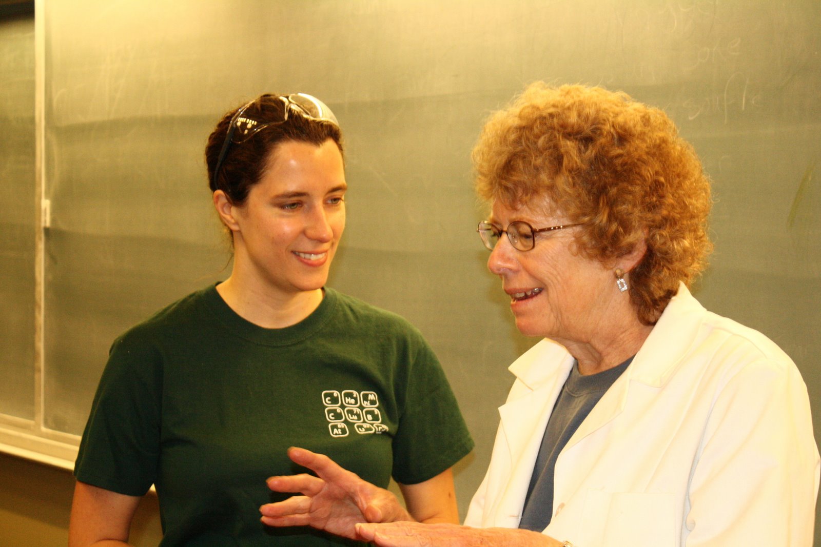 Marilyn Olmstead with a student during Picnic Day in 2009.