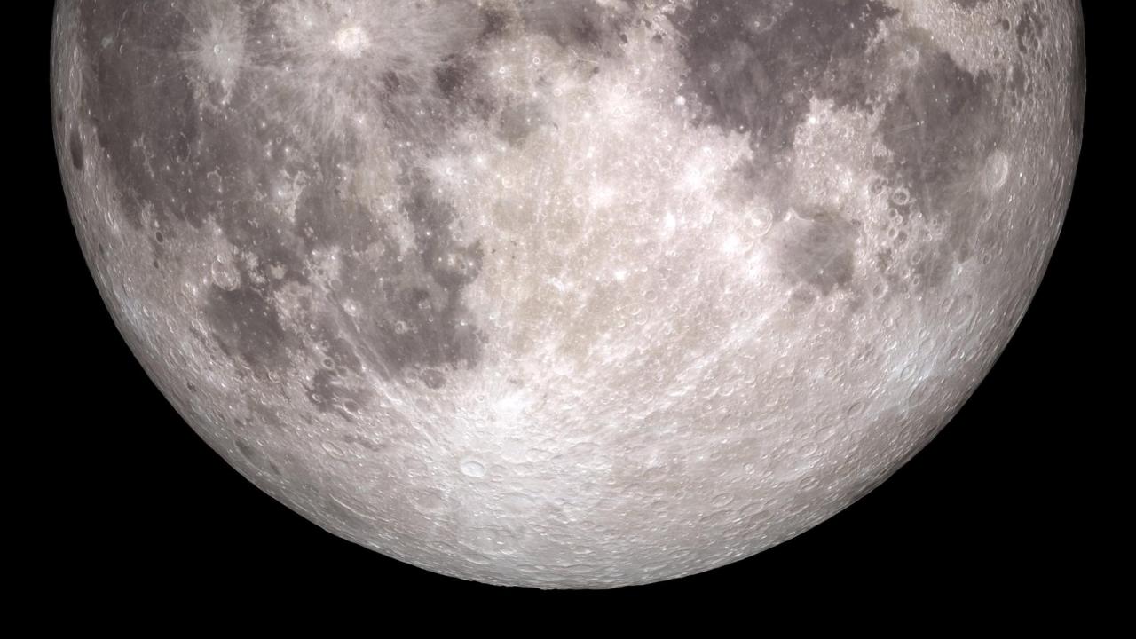 A new analysis of meteorite impacts solves a problem in the difference of elements like gold, osmium and platinum between the Earth and moon. Photo credit: NASA NASA photo of the full moon