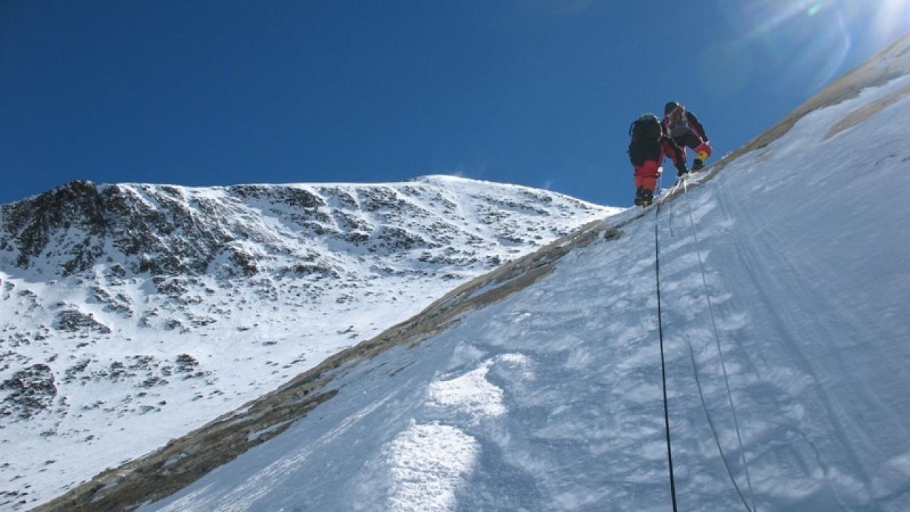 Mount Everest Summit Success Rate Is Climbing Uc Davis College Of Letters And Science