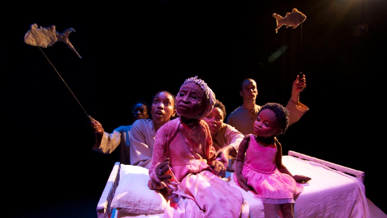 Janni Younge's puppetry in "Ouroboros"