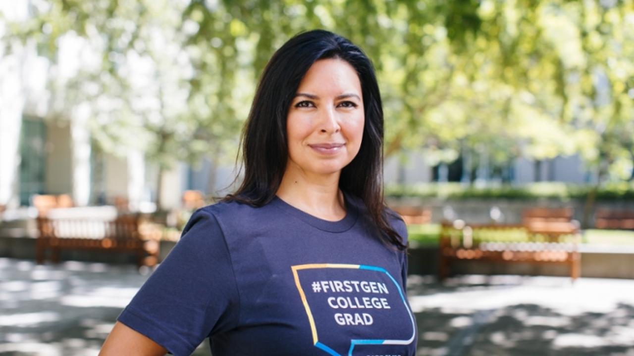 jeanette ruiz, first-gen alumna and lecturer