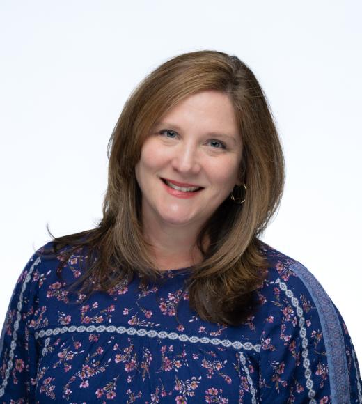 Holly Hatfield Rogai's Headshot