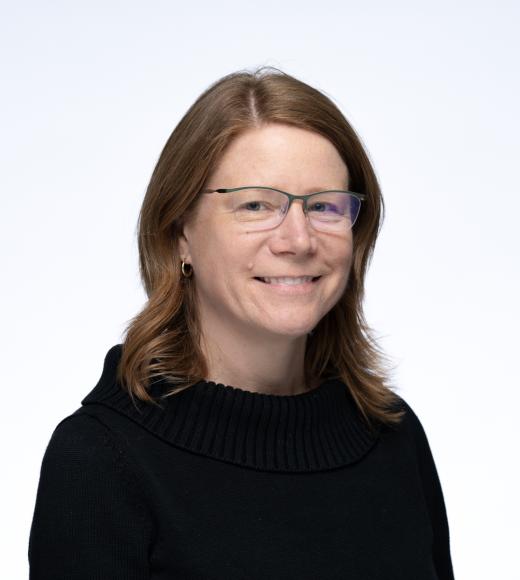 Julie Mcgilvray's Headshot